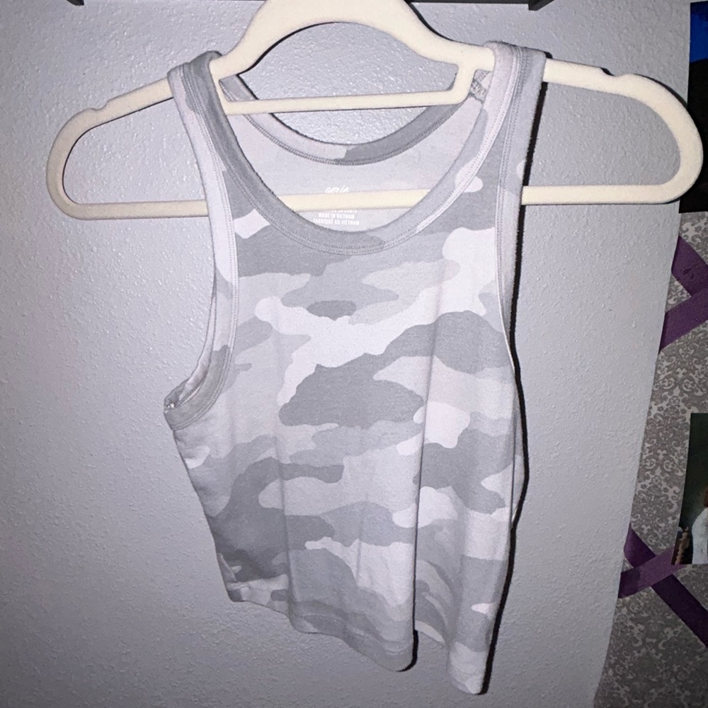 Aerie Gray and White Camouflage Crop Top